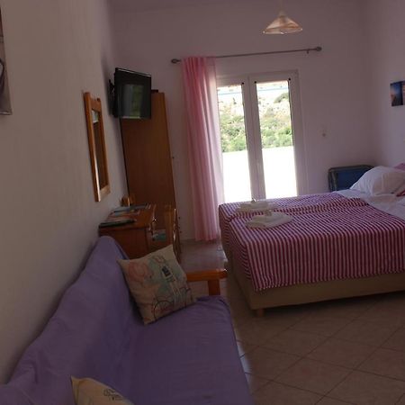 Aaron Studios Apartments Agia Fotia  Exteriör bild