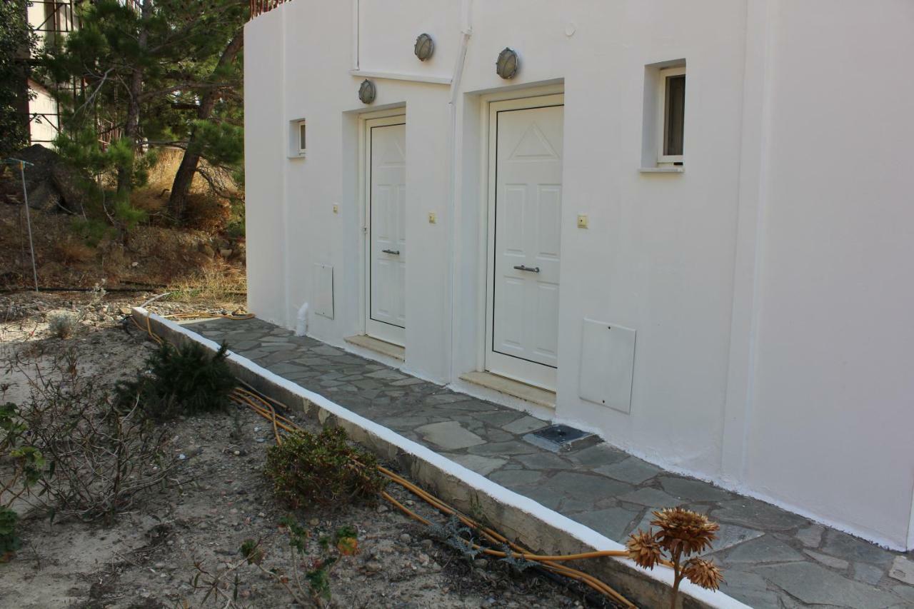Aaron Studios Apartments Agia Fotia  Exteriör bild
