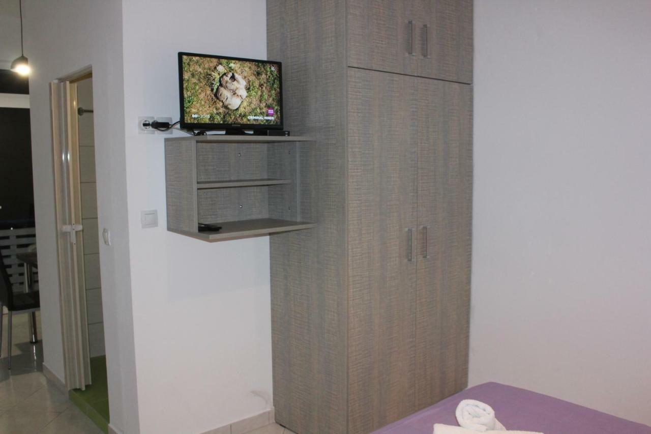 Aaron Studios Apartments Agia Fotia  Exteriör bild