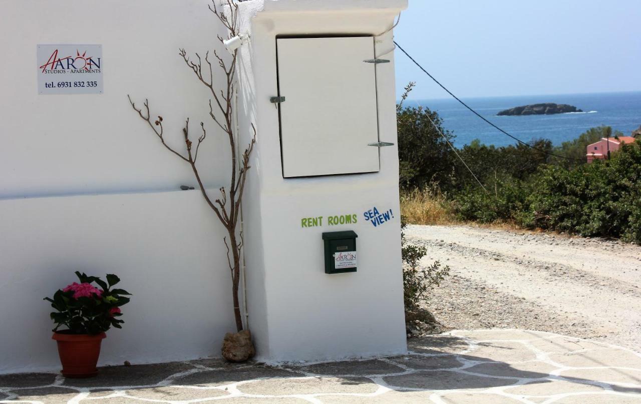 Aaron Studios Apartments Agia Fotia  Exteriör bild