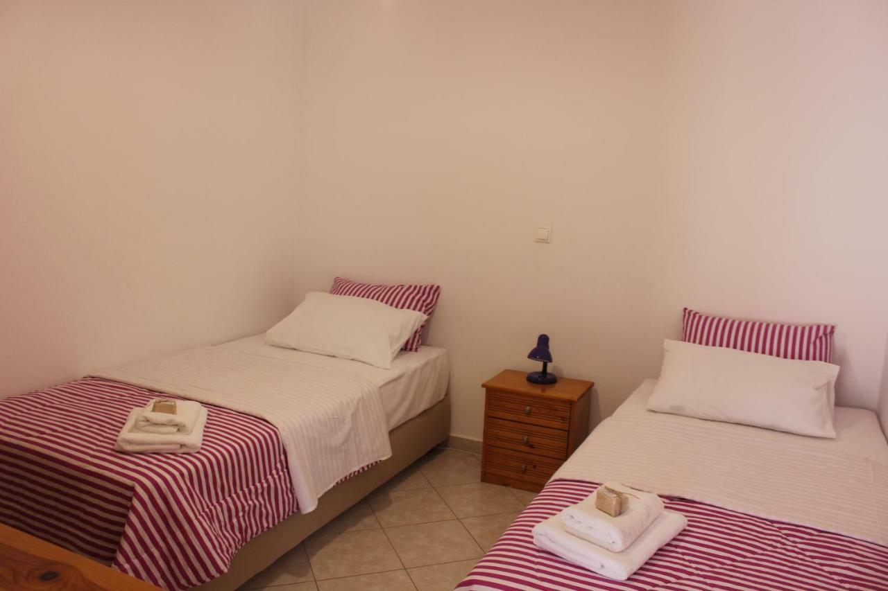 Aaron Studios Apartments Agia Fotia  Exteriör bild