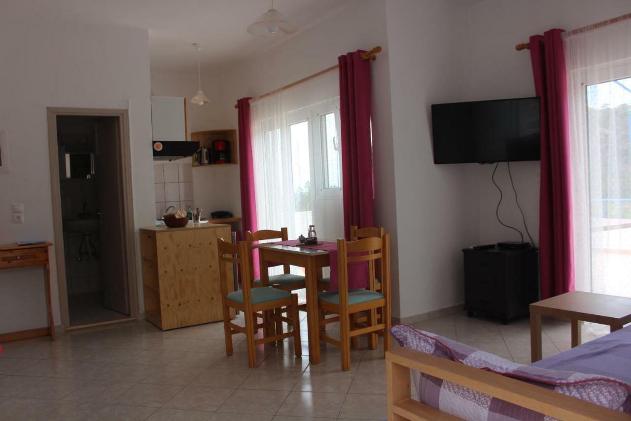 Aaron Studios Apartments Agia Fotia  Exteriör bild