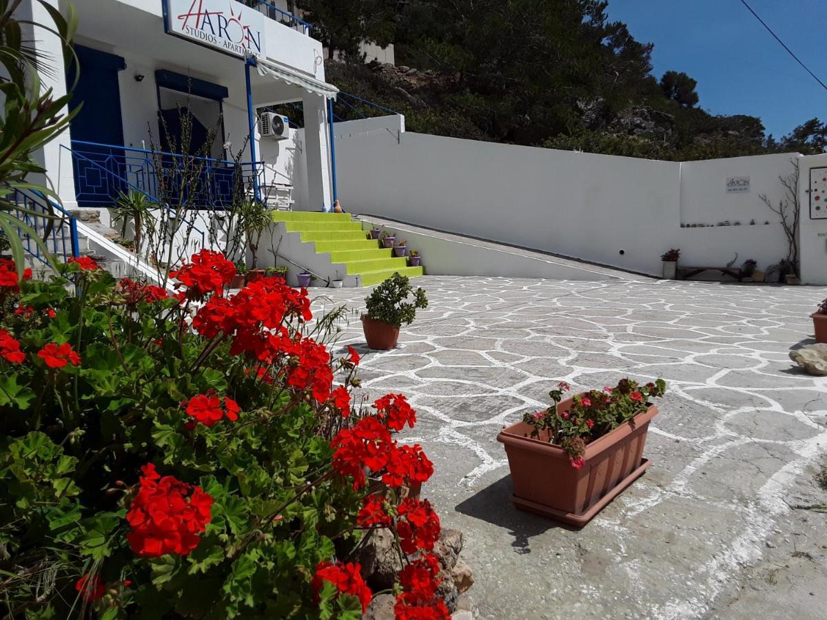 Aaron Studios Apartments Agia Fotia  Exteriör bild