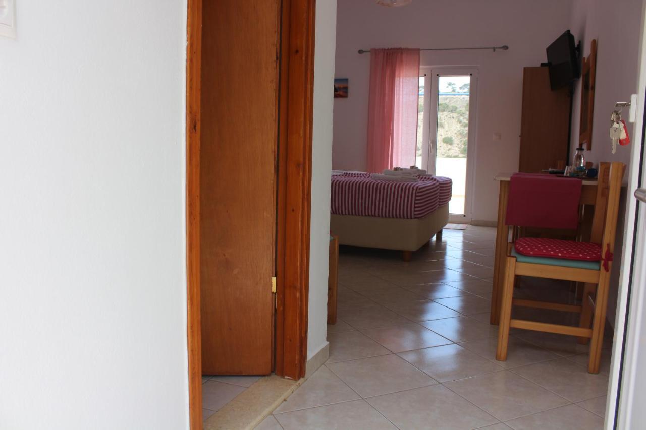 Aaron Studios Apartments Agia Fotia  Exteriör bild